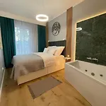 아파트 Caroline Jacuzzi Nowy Dwór Mazowiecki
